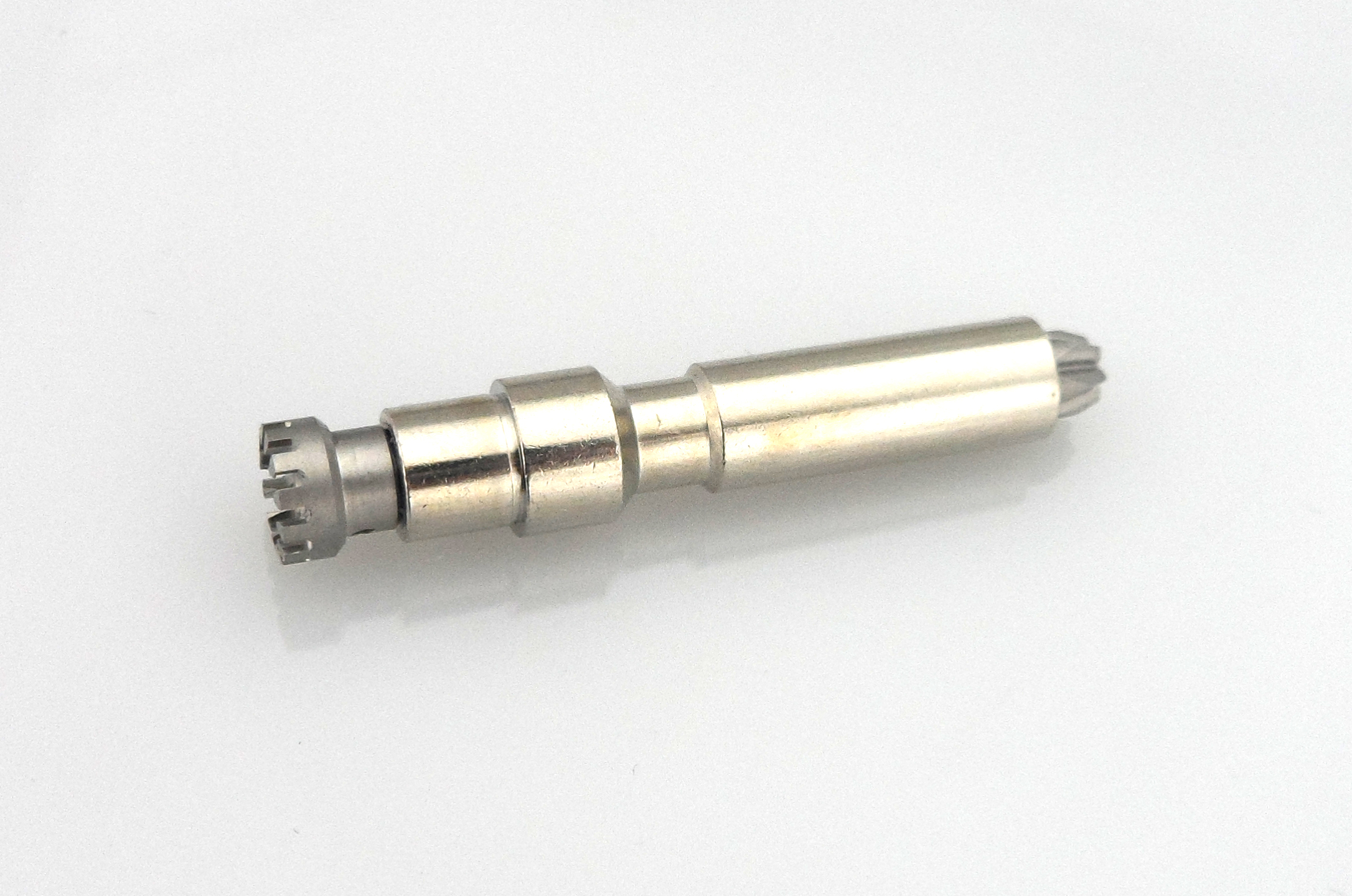 Implant driving shaft